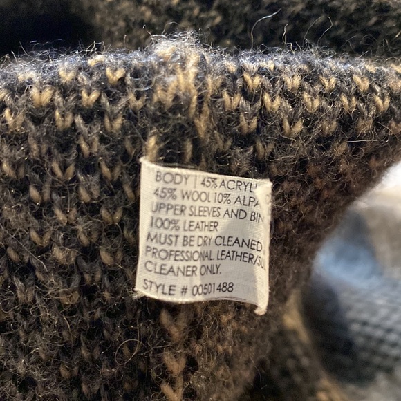 Club Monaco short leather sleeved sweater. - Picture 6 of 6